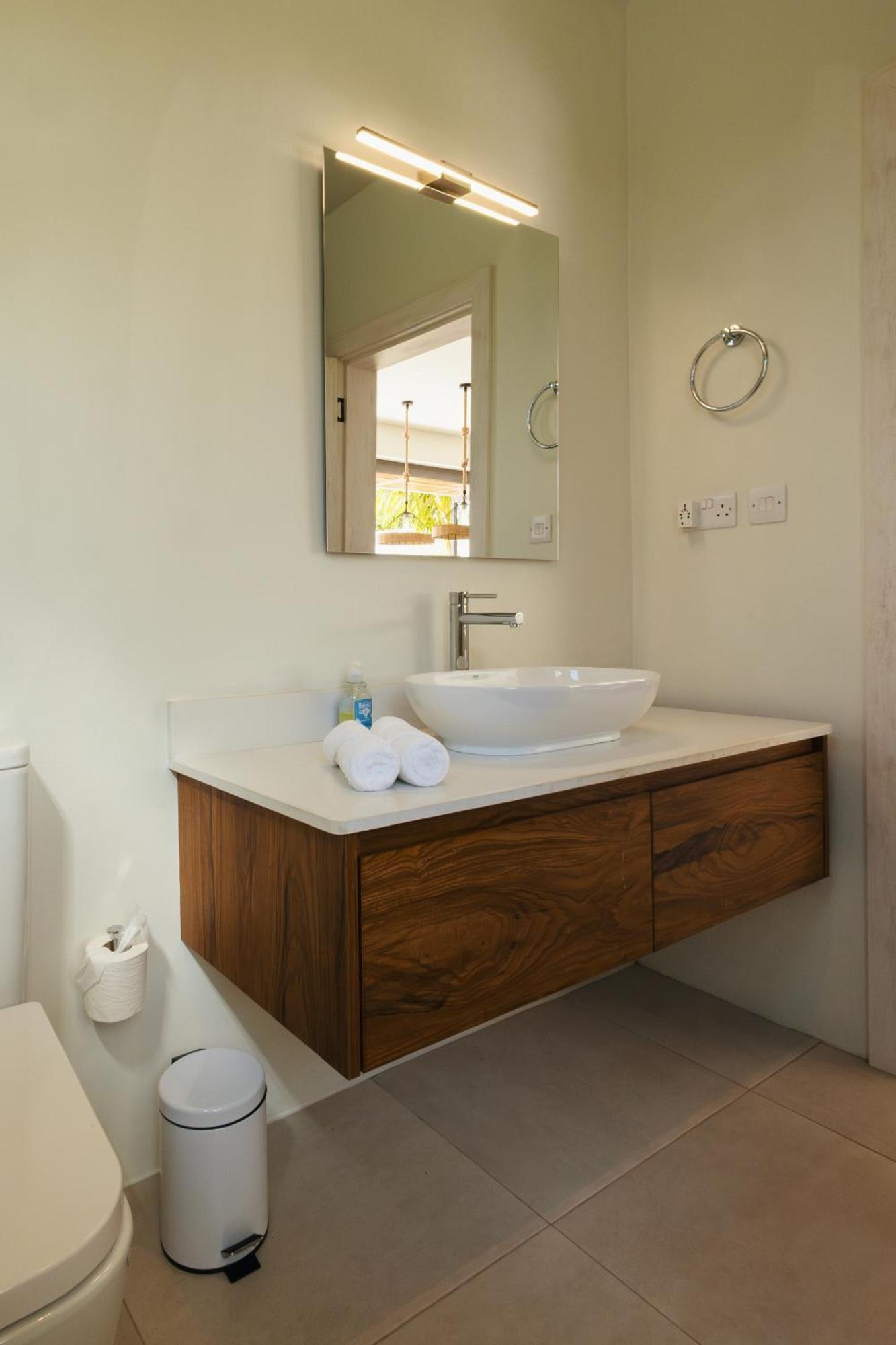Two Bedroom With Pool For The Perfect In Mauritius *